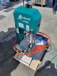 Goshni Suyaklari bilan  kesadigan arra