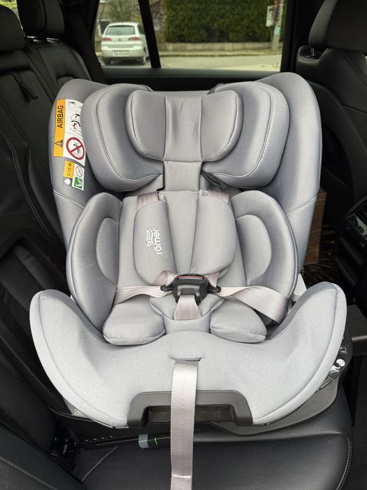 Стол за кола Britax Römer Swivel, 40-125 см (до 7 години).