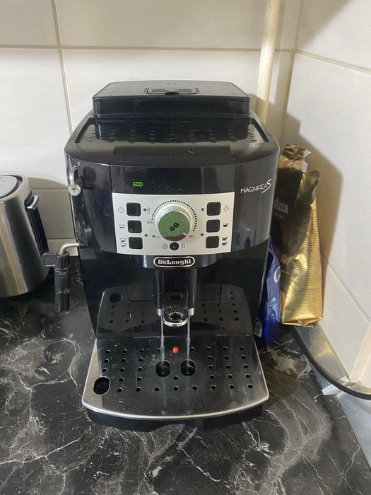 Expresor cafea DE LONGHI magnifica S