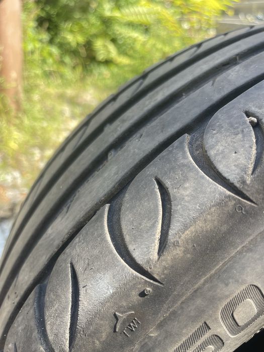 Anvelope vara 225/50/R17 98 W pe 17”