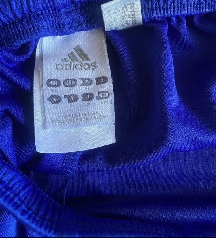 Огинални къси панталони Adidas