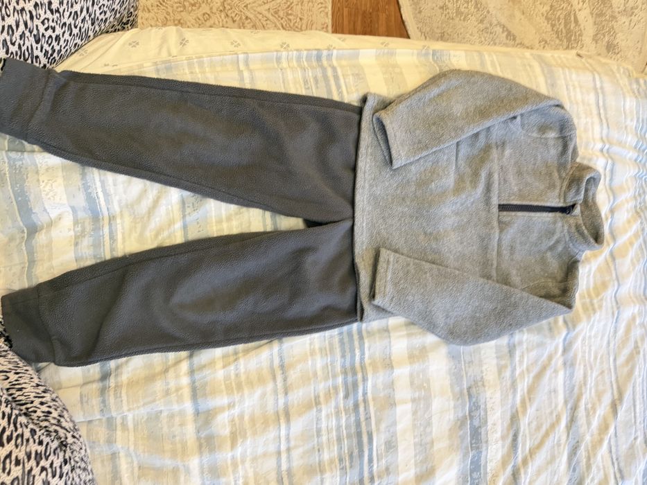 Флисовый штаны и коыта 4-5 лет