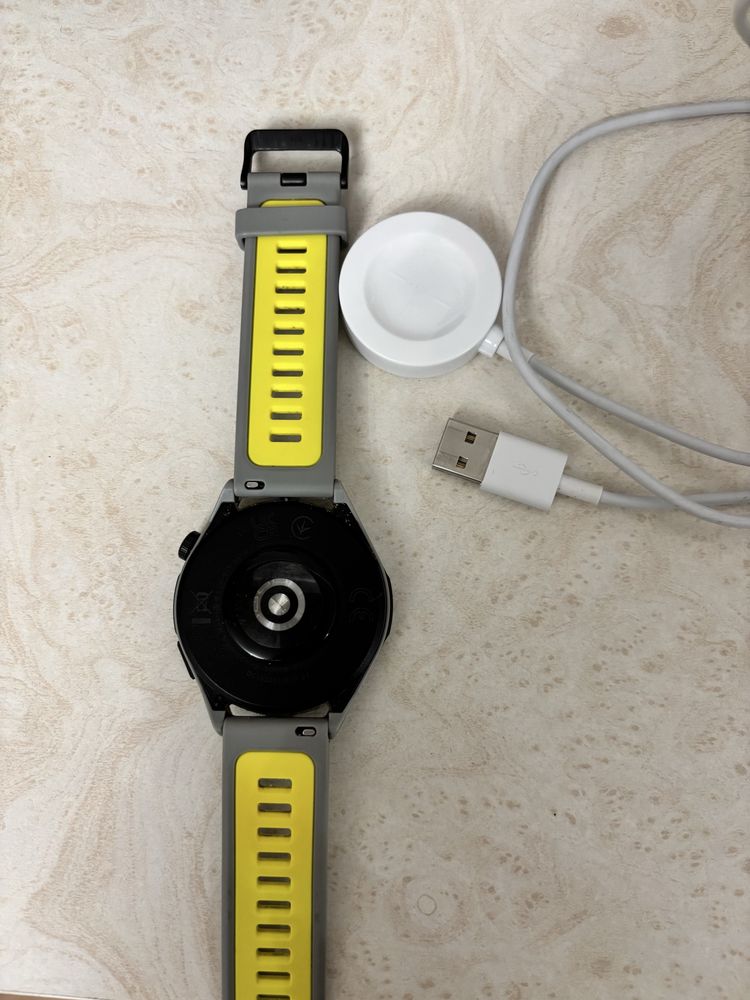 Смарт часы Huawei watch GT