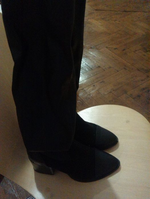 Cizme dama model deosebit marime 38 lungi