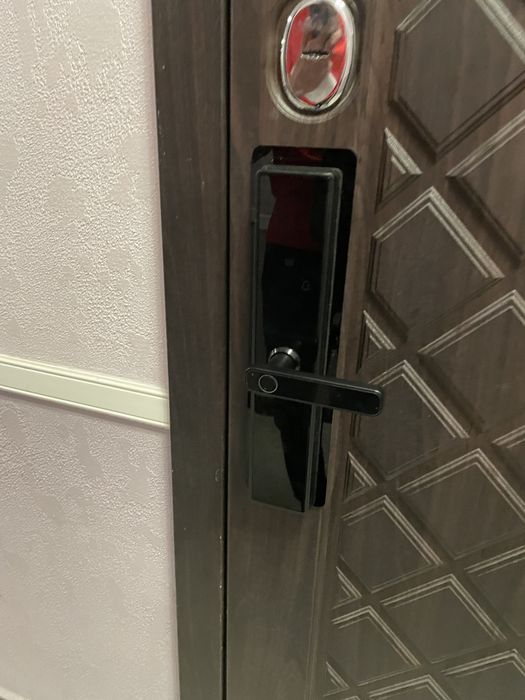 Установка СМАРТ ЗАМКОВ. Качественно и быстро