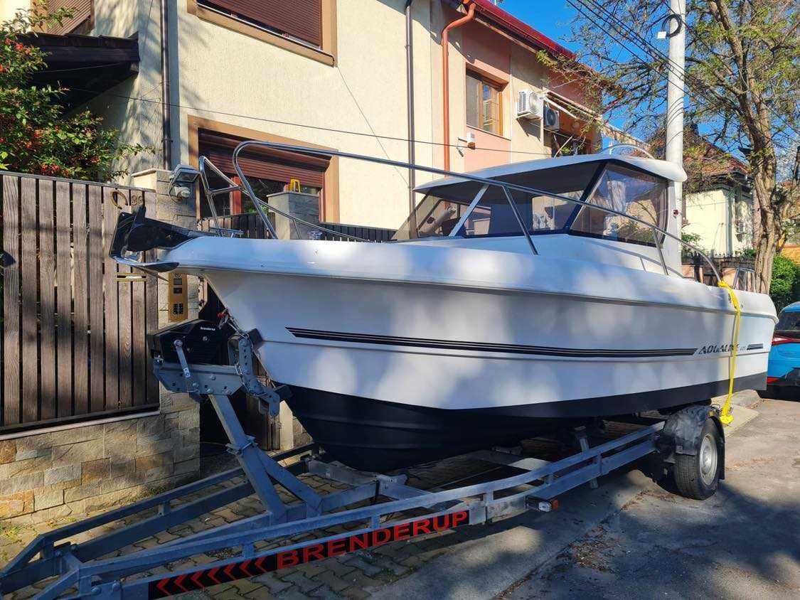 Barca cabinata AQUALINE 605 cu motor si perodoc, 2017