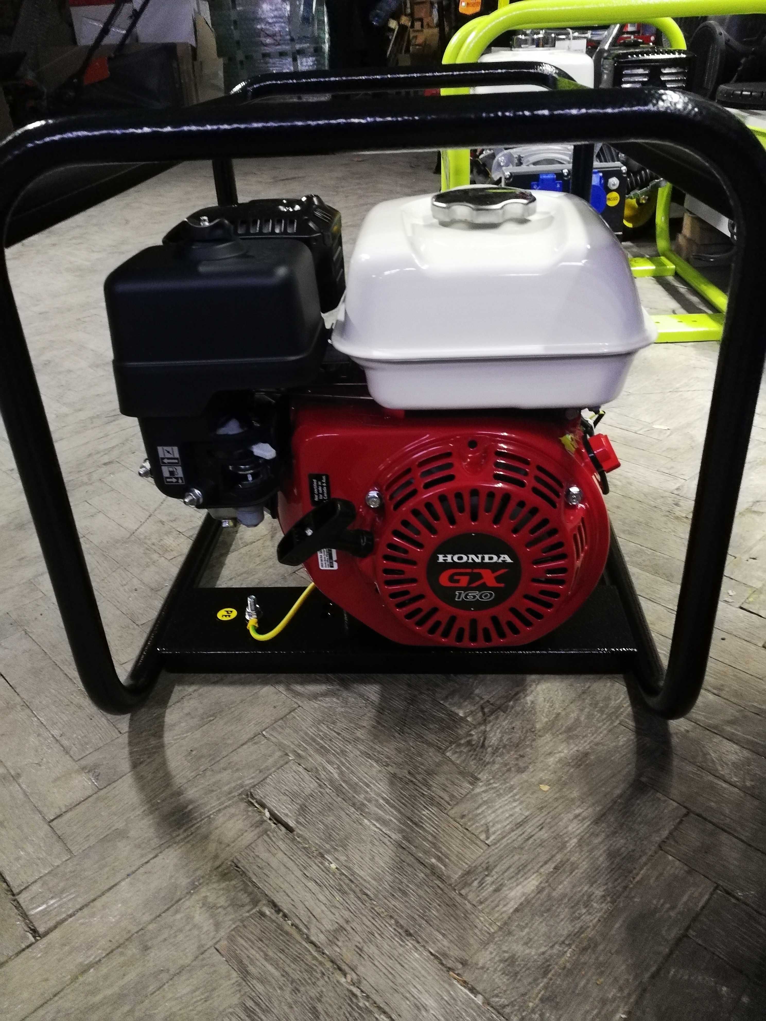 Generator de curent pe benzina PRAMAC E3200,  monofazat, 2.9 kVA