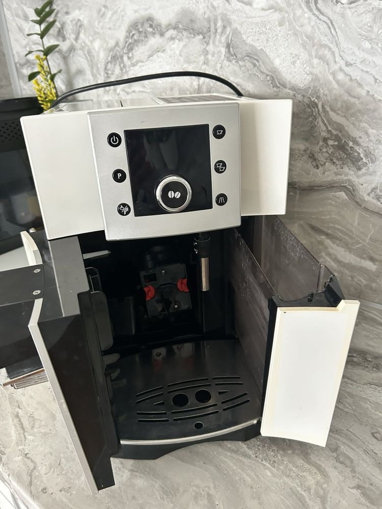 Кафе машина Delonghi Perfecta Plus