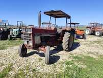Tractor international 844 s