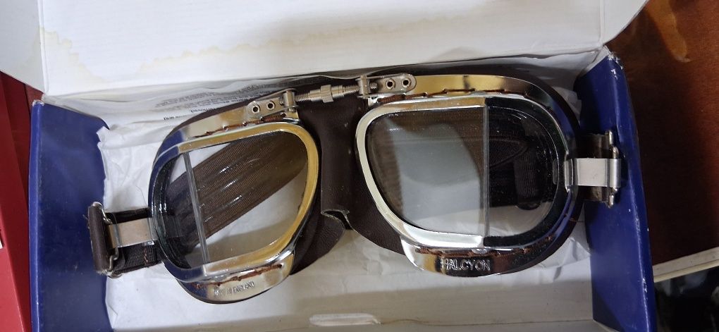 Ochelari         Aviator