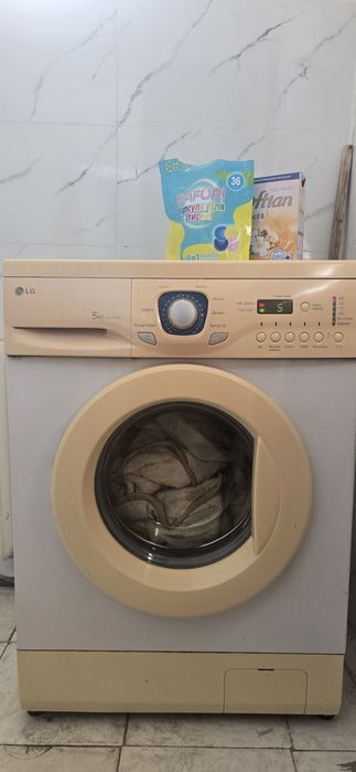 Продам стиральную машину 5 кг