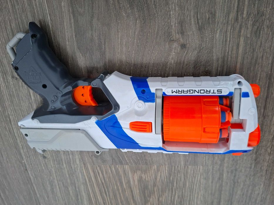 Vand pusca  Nerf