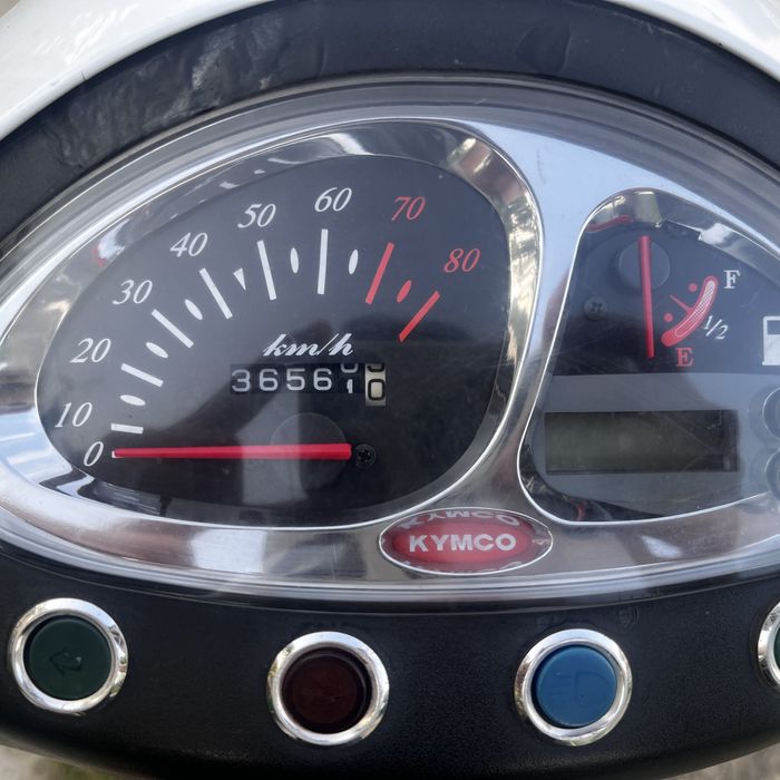 vand scuter kymco