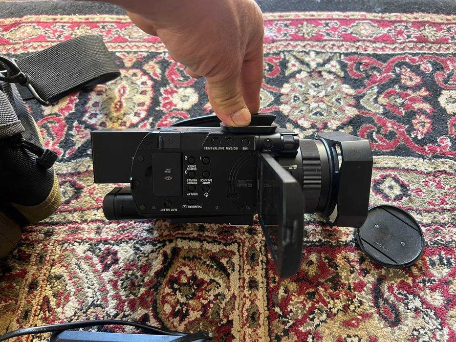 Sony video kamera sotiladi