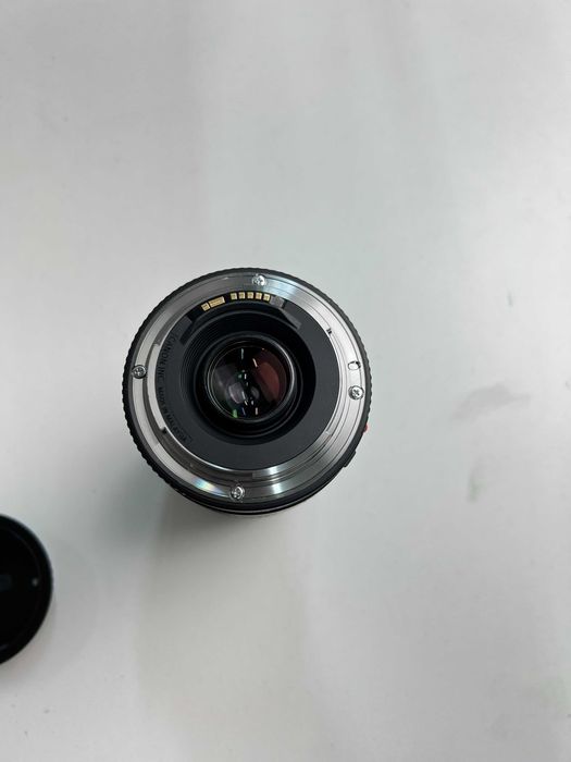 Obiectiv canon zoom lens ef 75-300mm 1 4-5.6 III