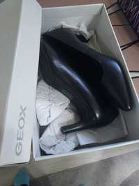 Елегантни Обувки Geox