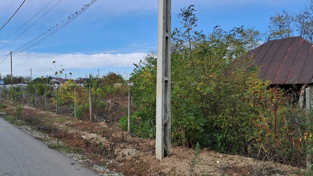 Vând casă ușor locuibilă