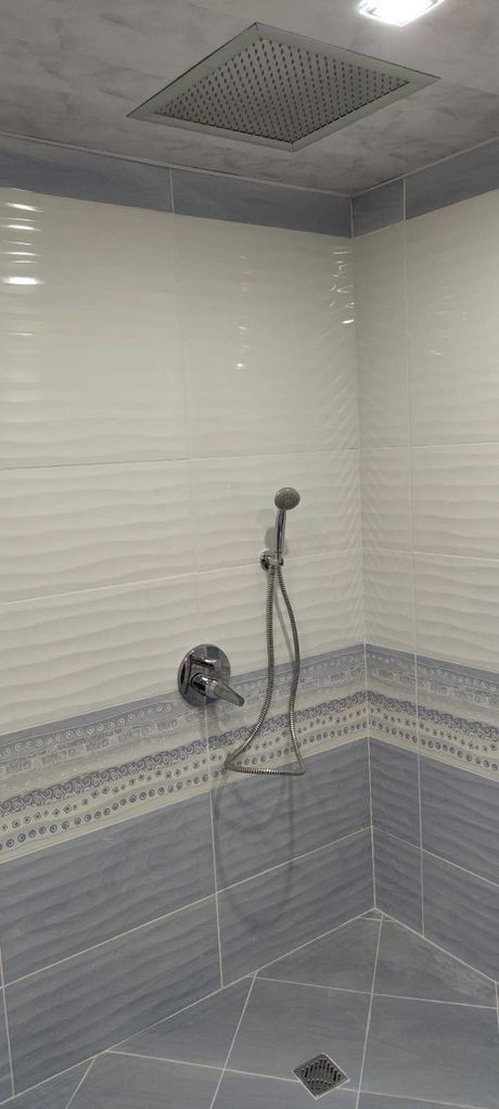 Дава се под наем Тристаен апартамент в Димитровград - 82 кв.м за 255 € - Снимка #17