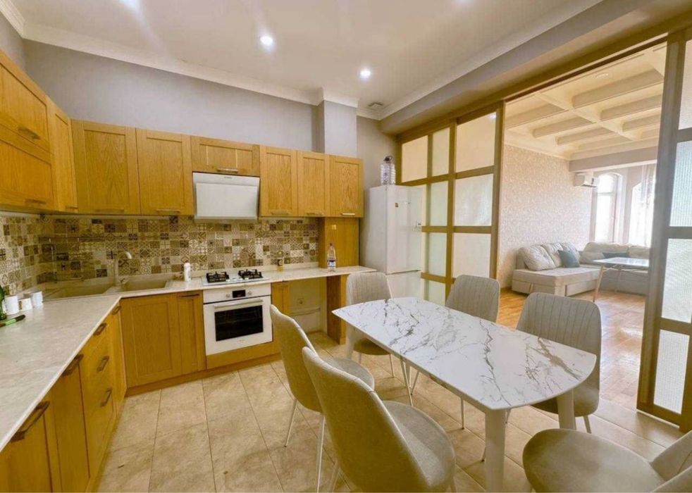 Продается 3/6/9 ЯПОНСКОЕ ПОСОЛЬСТВО Габус