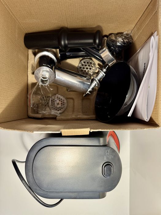 Mașină de tocat Heinner (Garanție eMAG) MG-1250BK 1340W