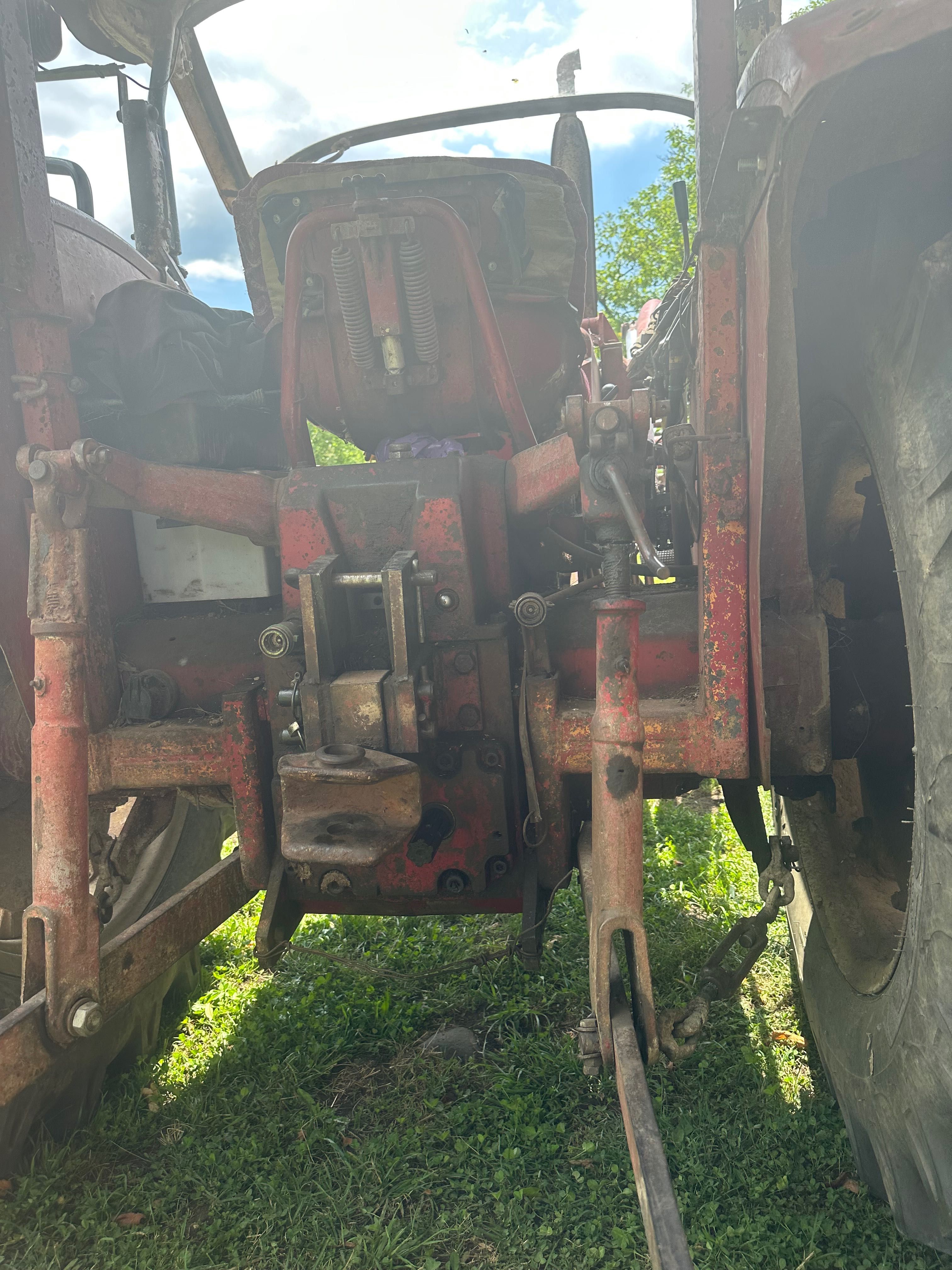 Tractor McCormick international