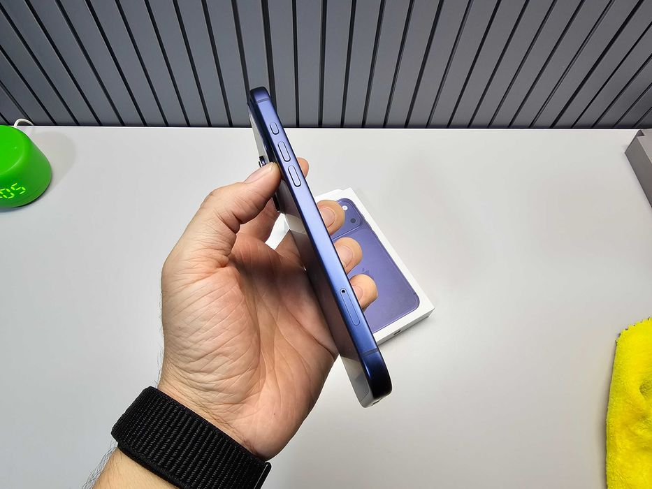 ПРОДАМ iPhone 17 Pro MAX (256GB) Blue / SIM. Состояние НОВОЕ.