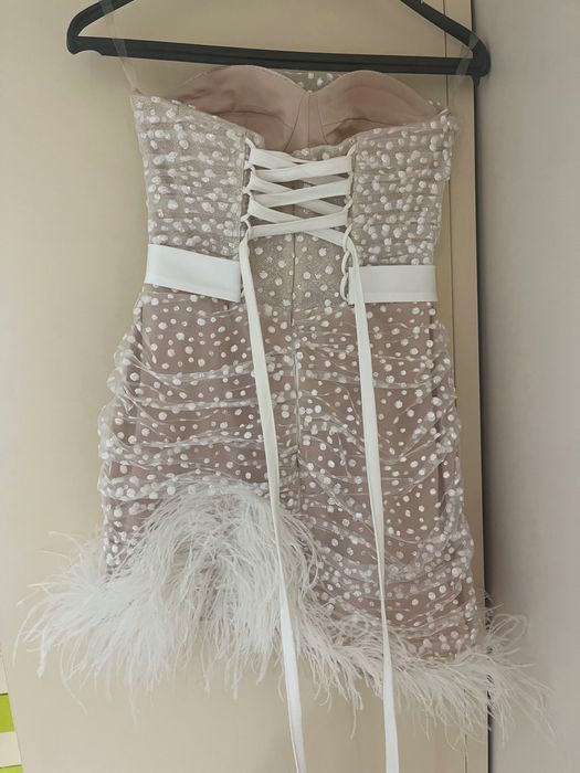 Рокля за официални поводи