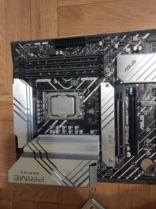 Intel Core i9 12900K + Asus Prime Z690-P Wi-Fi D4