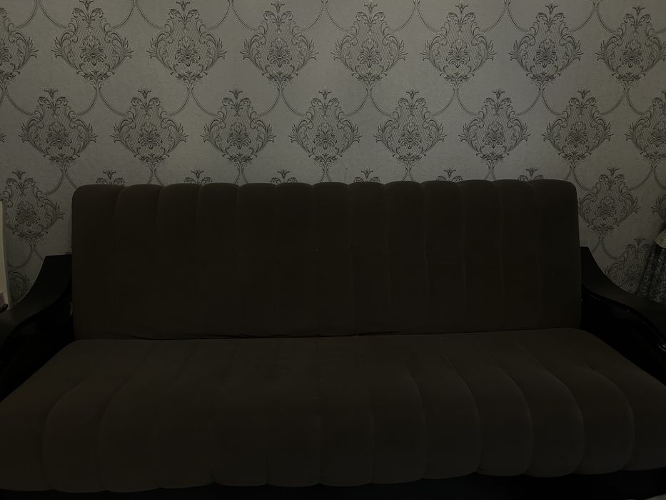 Продам диван и кресла