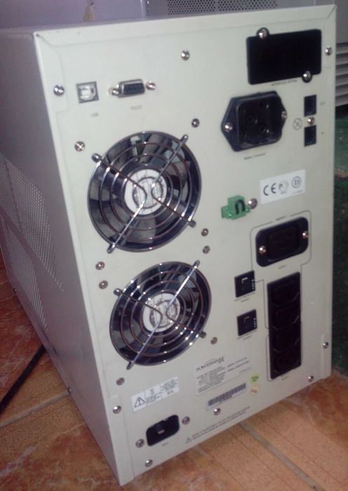 UPS ONLINE Eaton Powerware (0.7 - 1 - 3 - 6 kVA) SINUS & AVR, display.