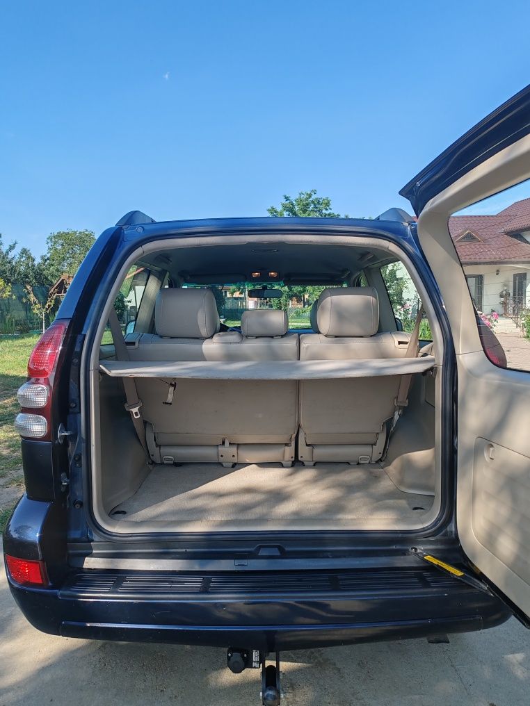 Vând Toyota Land Cruiser J12
