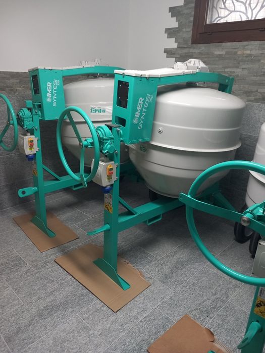 Vând betoniere imer