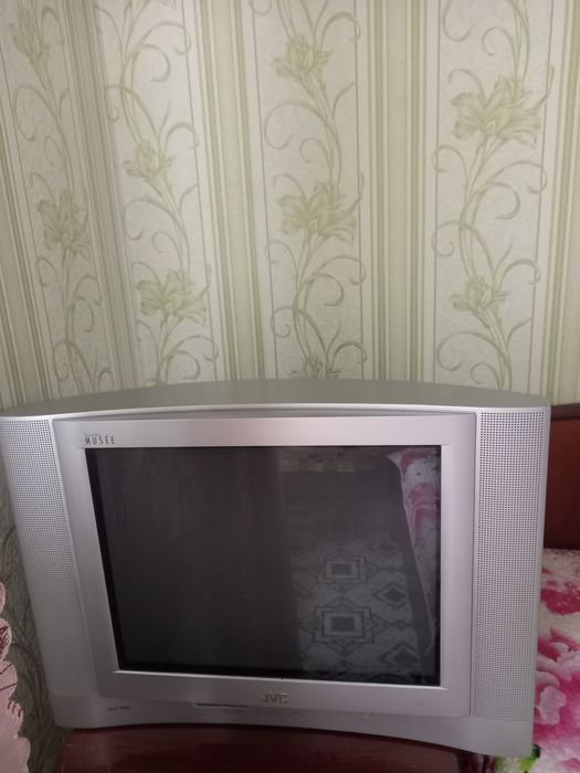 Телевизор JVC бу