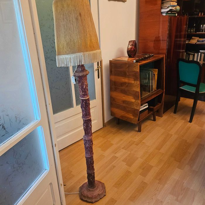 Candelabru antic functional