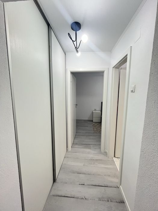 Vand 3 camere Imparatul Traian etaj 1 decomandat ultracentral