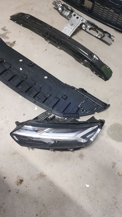 Bara fata , trager , traversa, scut bara , far stânga Logan 2021,2022