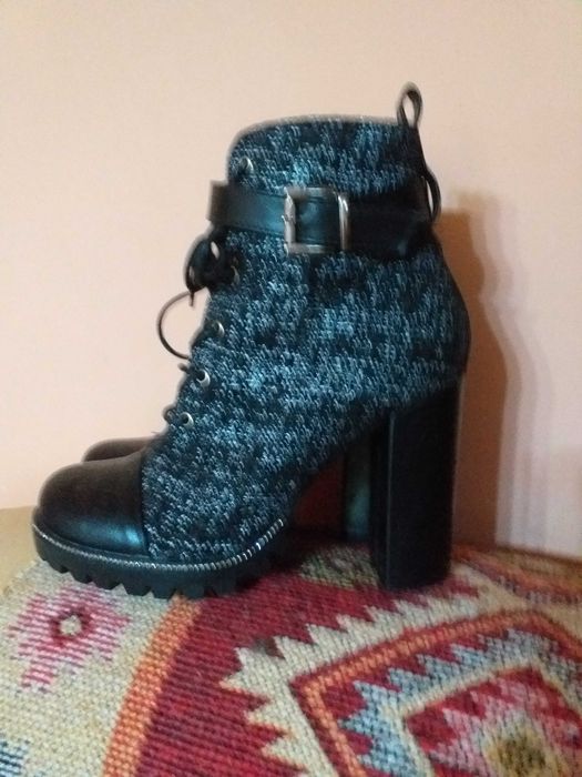 Vand ghete noi, cu toc, marimea 38