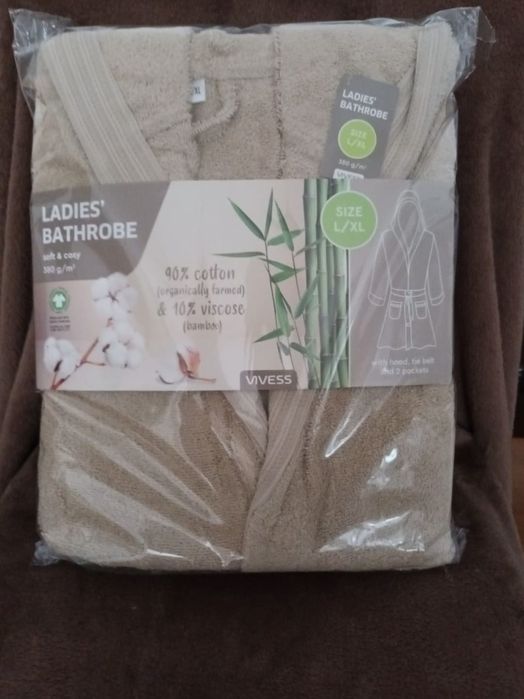 Halat de baie cu glugă, buzunare și cordon