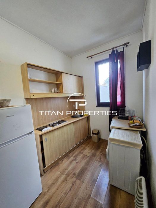 Дава се под наем Двустаен апартамент в Бургас, Център - 60 кв.м за 357 € - Снимка #5