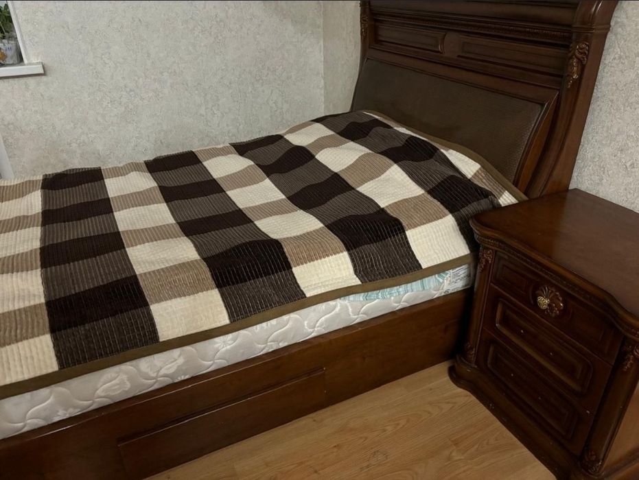 Продам кровать отличного качества