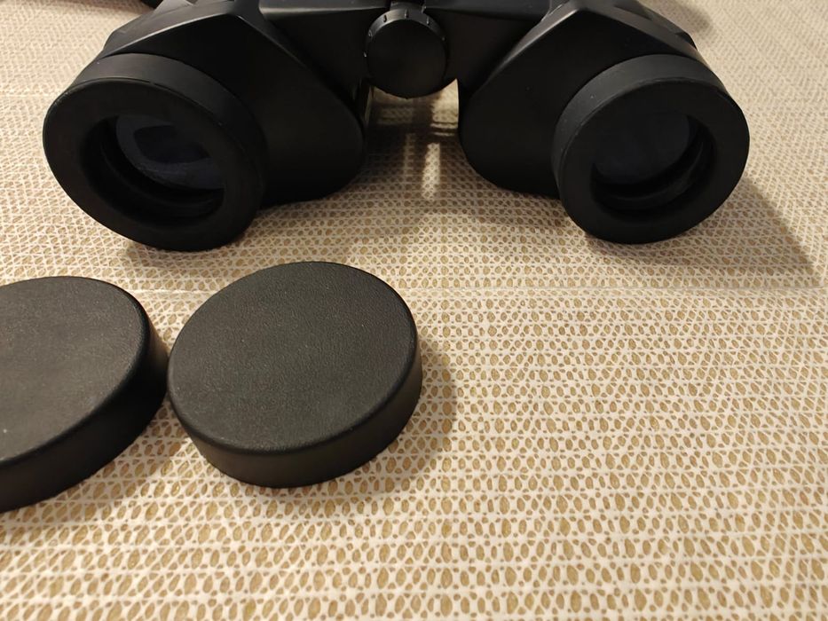 Binoclu Vanguard 8x30 FR-8300W