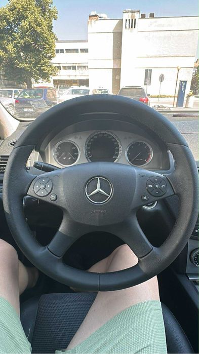 Mercedes C220 170 коня фул екстра голяма навигация