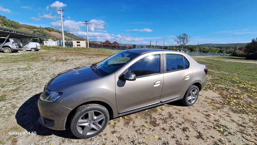 Vand Dacia Logan Prestige 1,5 DCI . 4700 Eur , negociabil