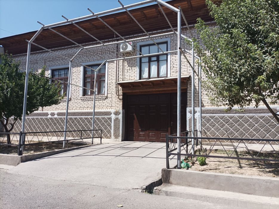 Уй сотилади ипакчилик махаллада