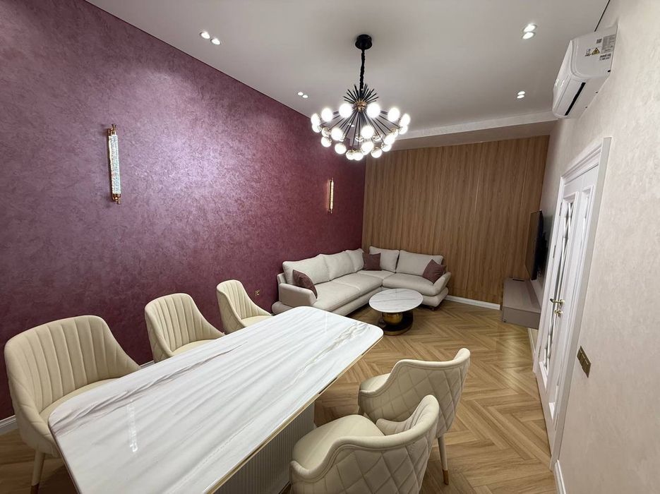 ЖК Инфинити вид во двор Продам 2х комнат квартира на ул Истикбол