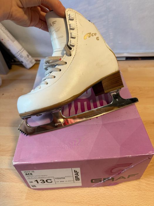 Продавам флагови кънки Graf Ace - Отлично състояние, размери 29-30