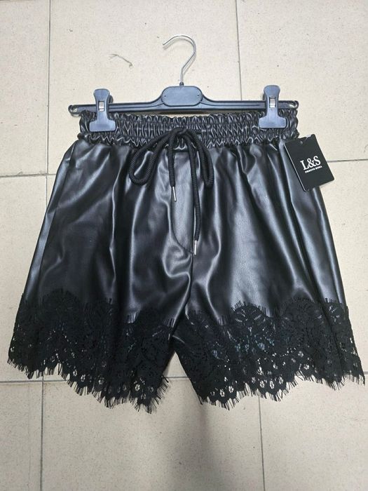 Кожени панталонки с дантела хит модел