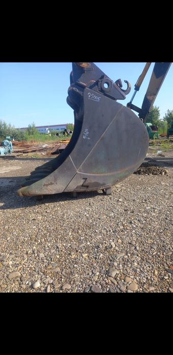 Vînd cupe Excavator de săpat și taluz