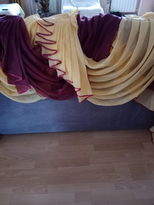 Два ламбрекена..