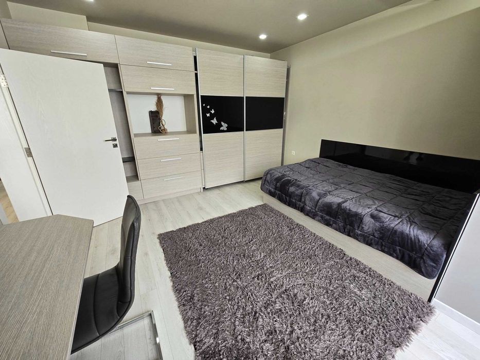 Дава се под наем Тристаен апартамент в Стара Загора, Център - 120 кв.м за 535.5 € - Снимка #9